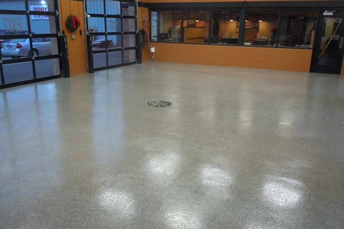 Easy Steps On How To Apply An Epoxy Coating To Your Garage Floor